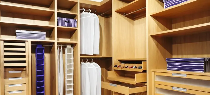 Design dressing incapator si modern realizat la comanda in Chisinau